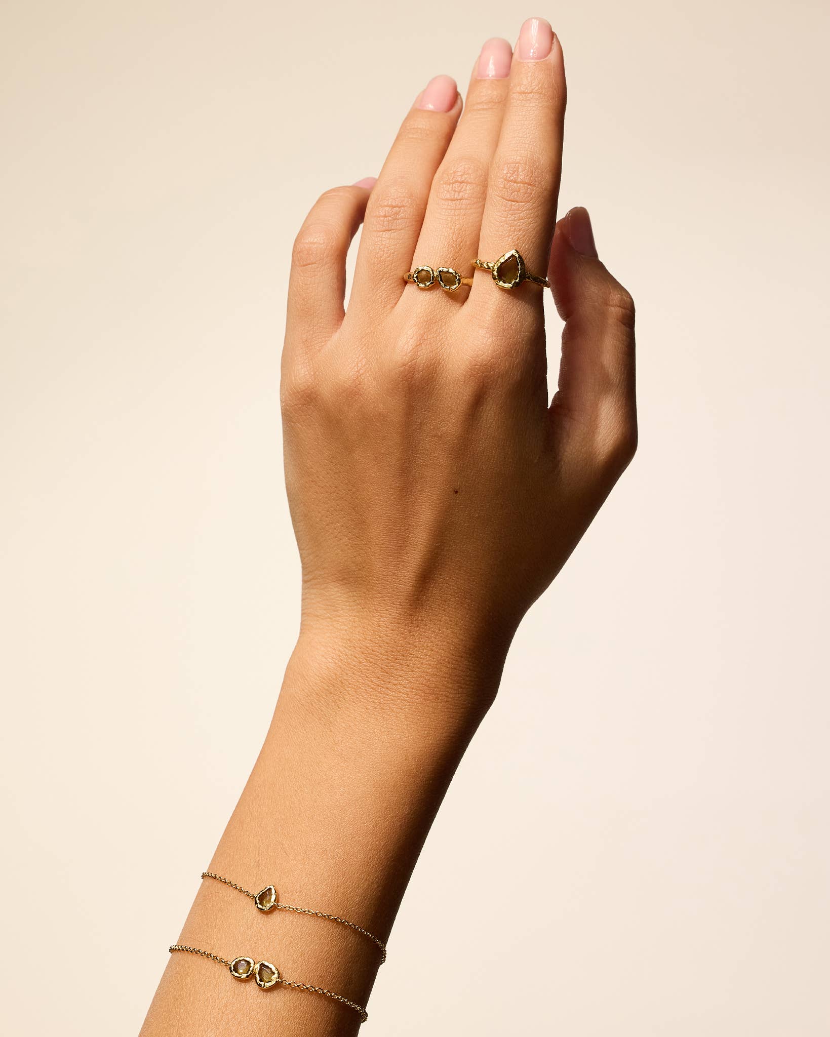 Agapée Lysiana Ring - Dark Green Stone & Gold | Waterproof Jewelry
