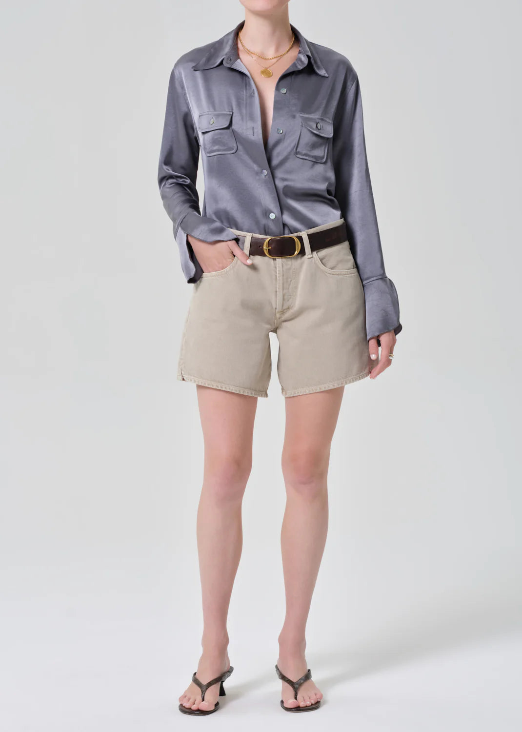 Citizens of Humanity Billie relaxed mid-rise shorts in Burnished Quartz light khaki rigid denim with finished hem.