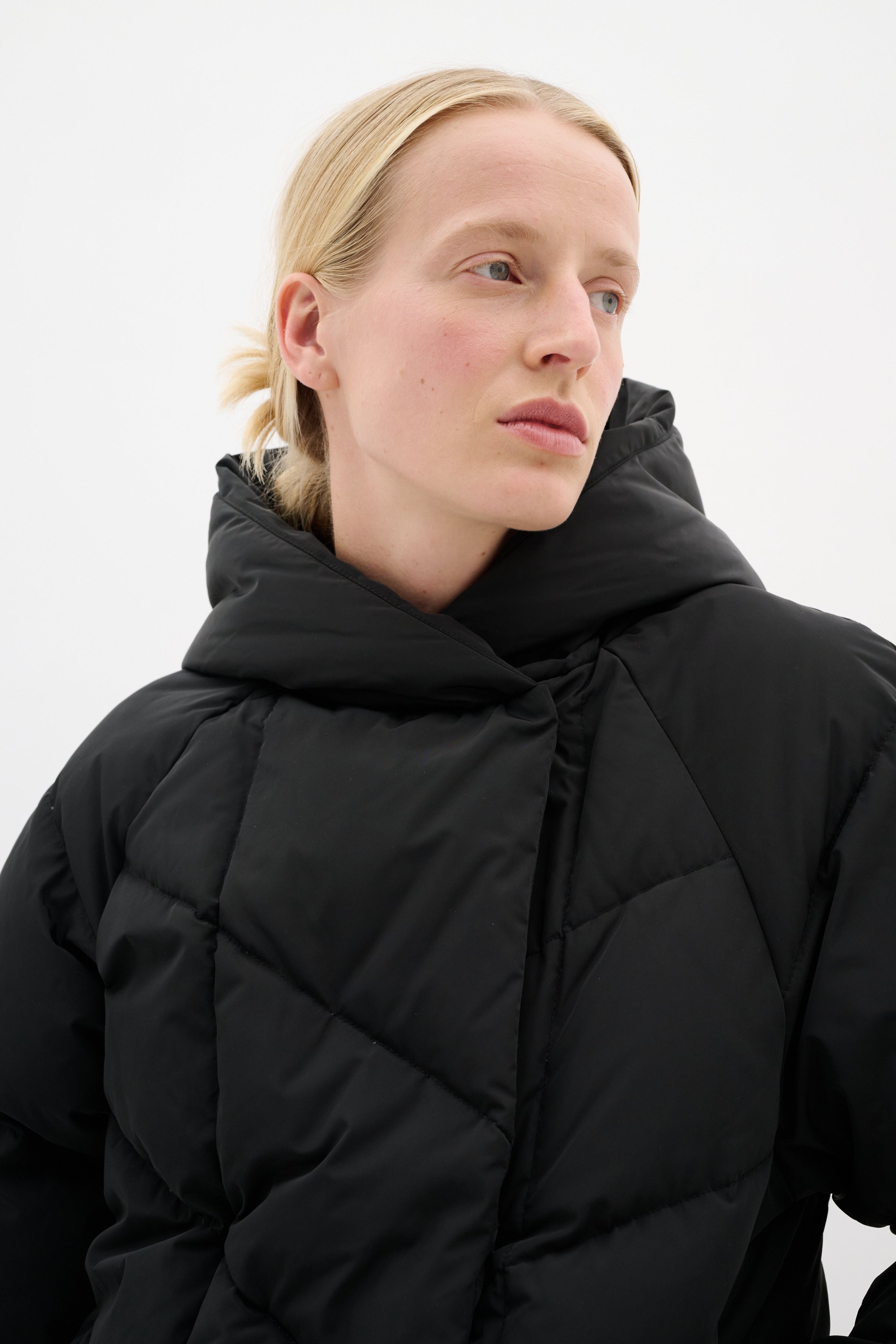 Yaz Short down Coat - Black