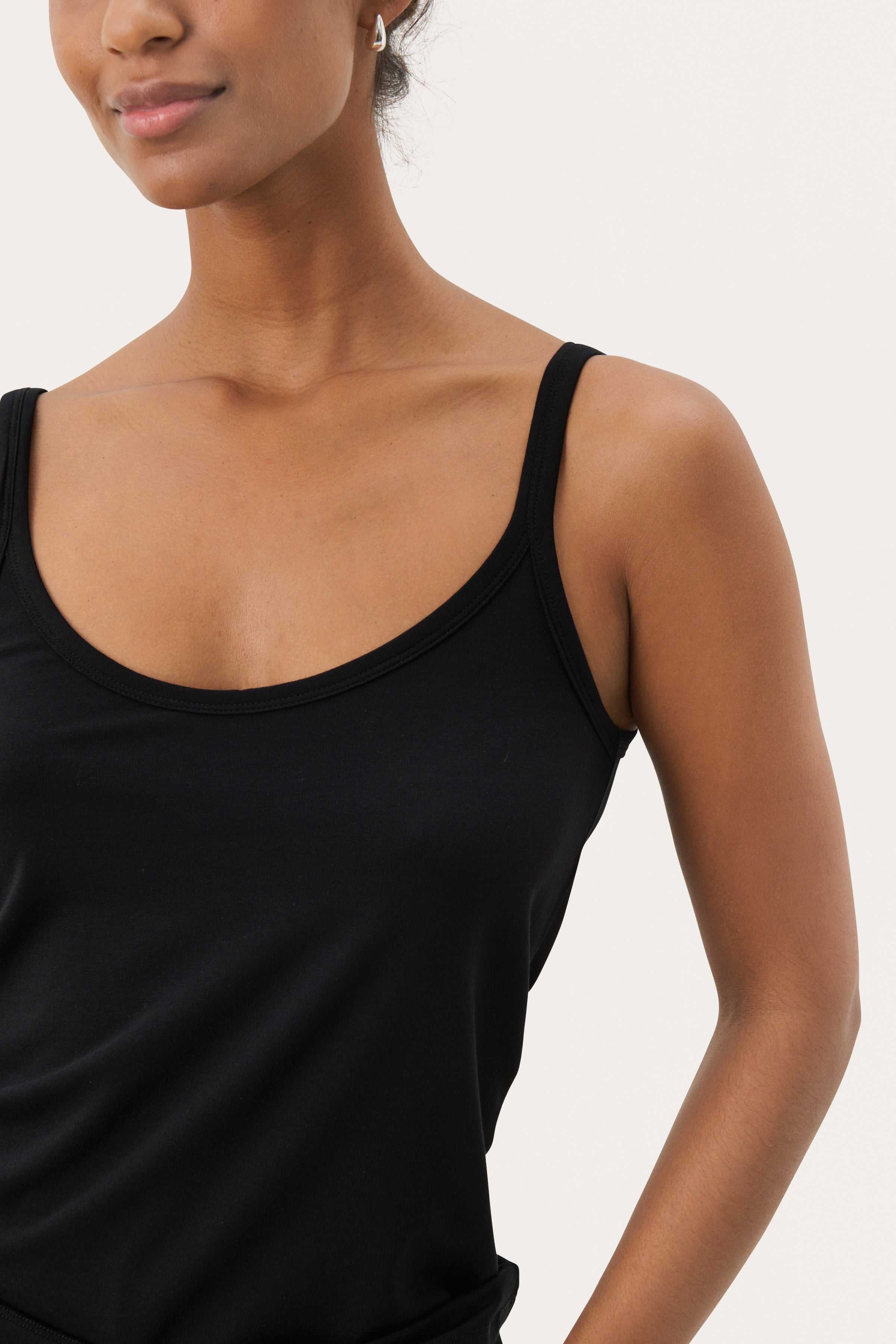 Nelie Tank Top - Black