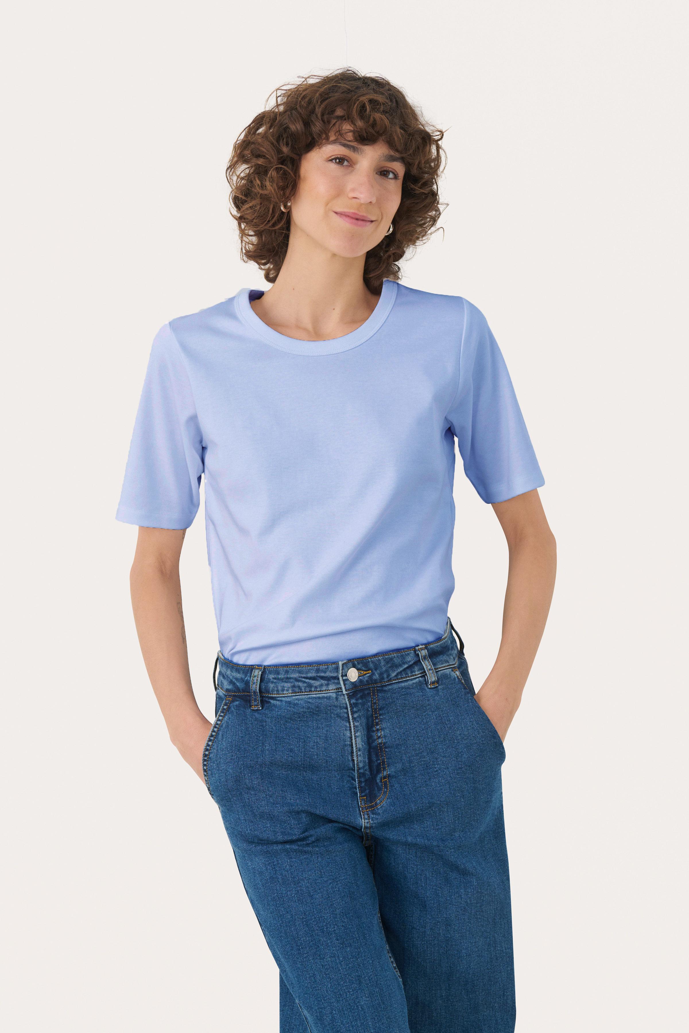 Ratana Tee - Hydrangea