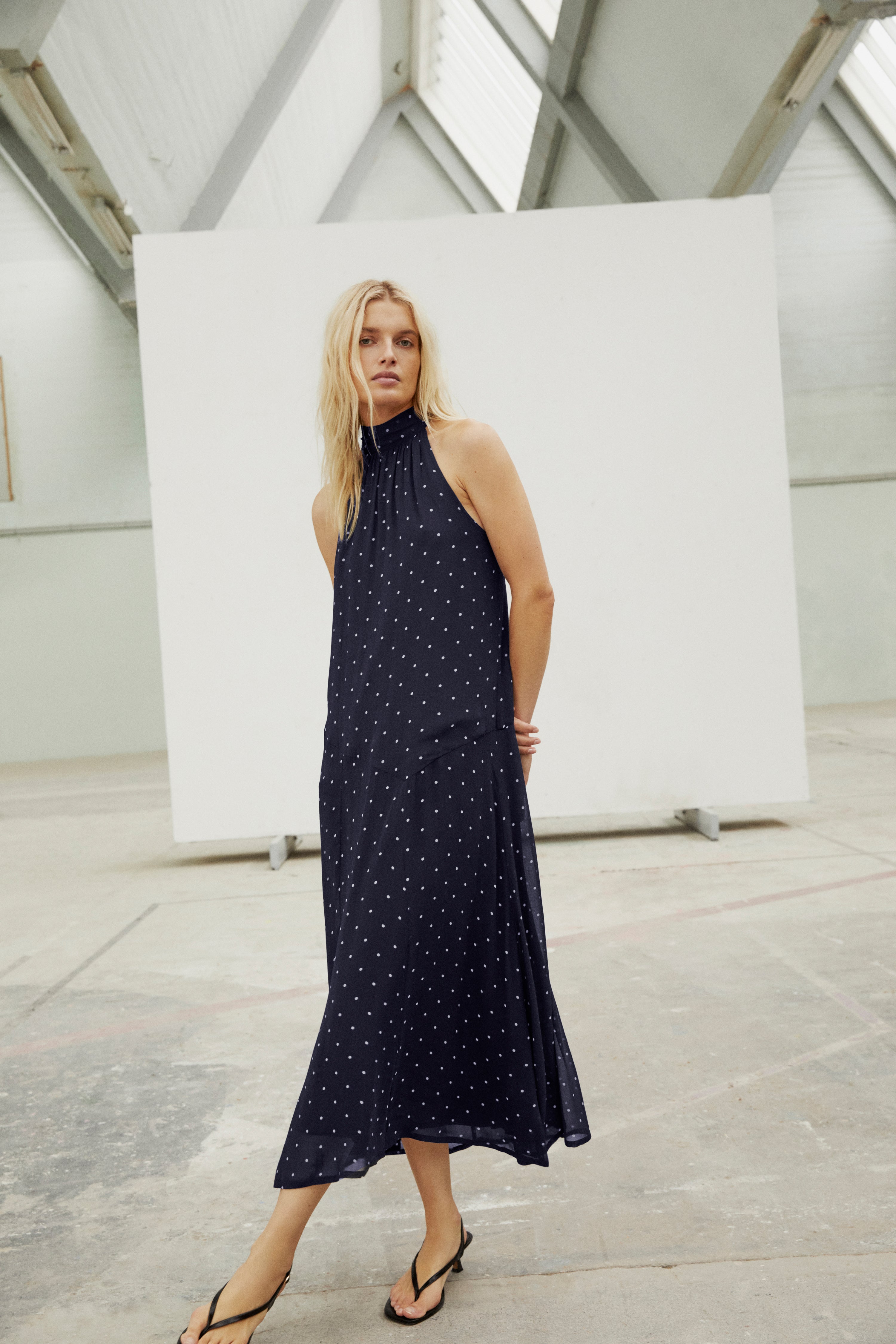 Dorthemie Dress – Dark Navy Dot