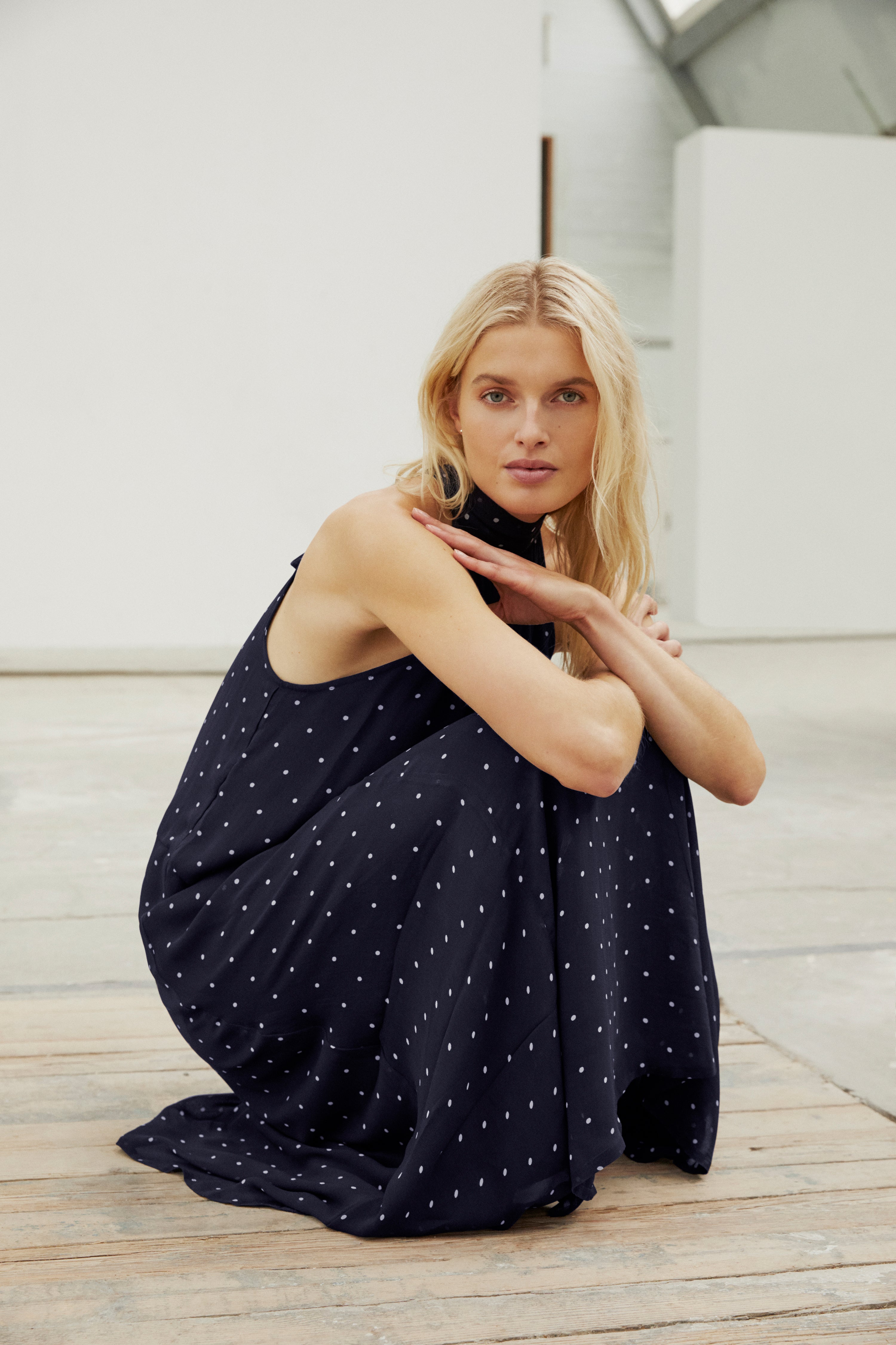 Dorthemie Dress – Dark Navy Dot