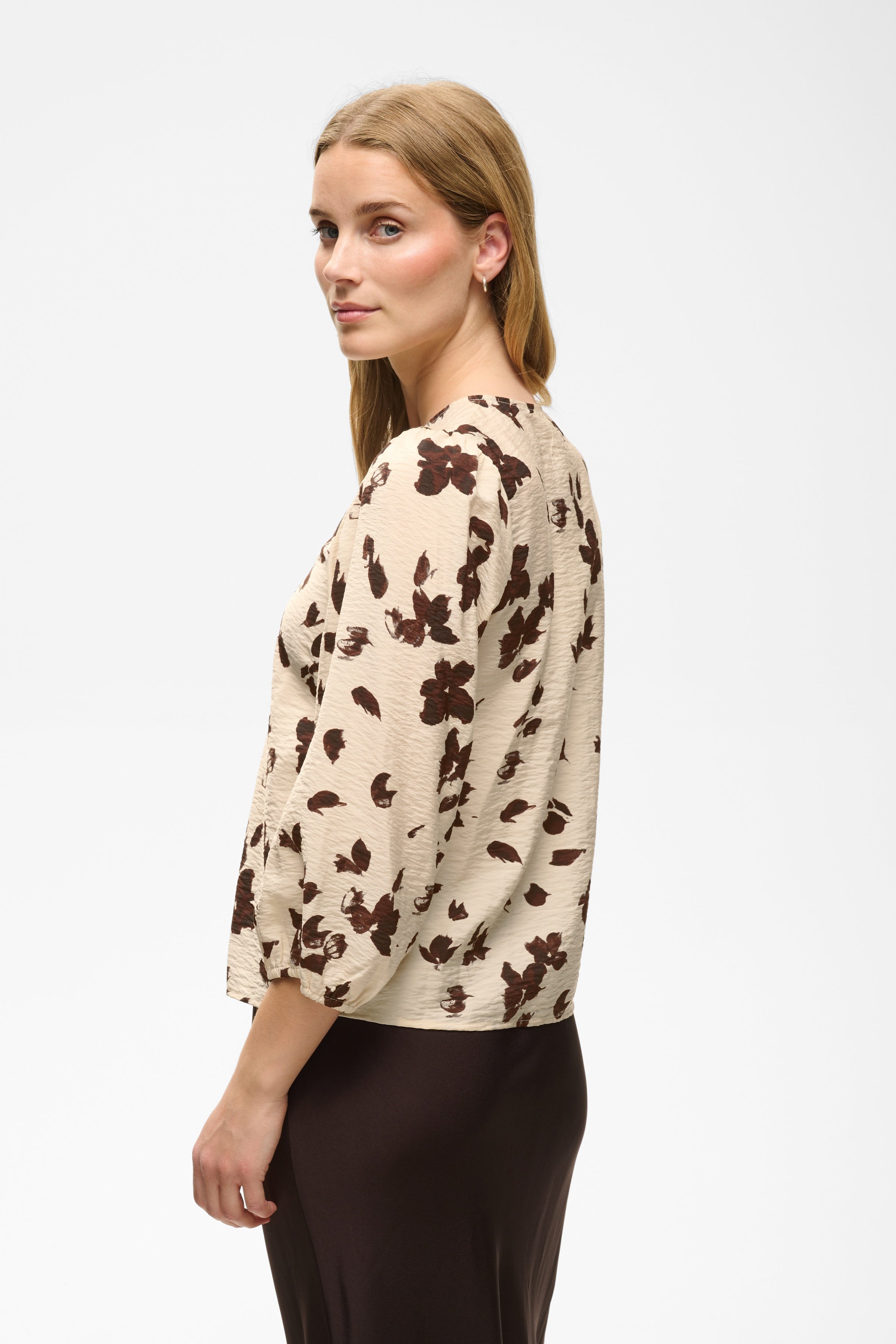 Channie Shirt - Oatmeal Feather Flower Print