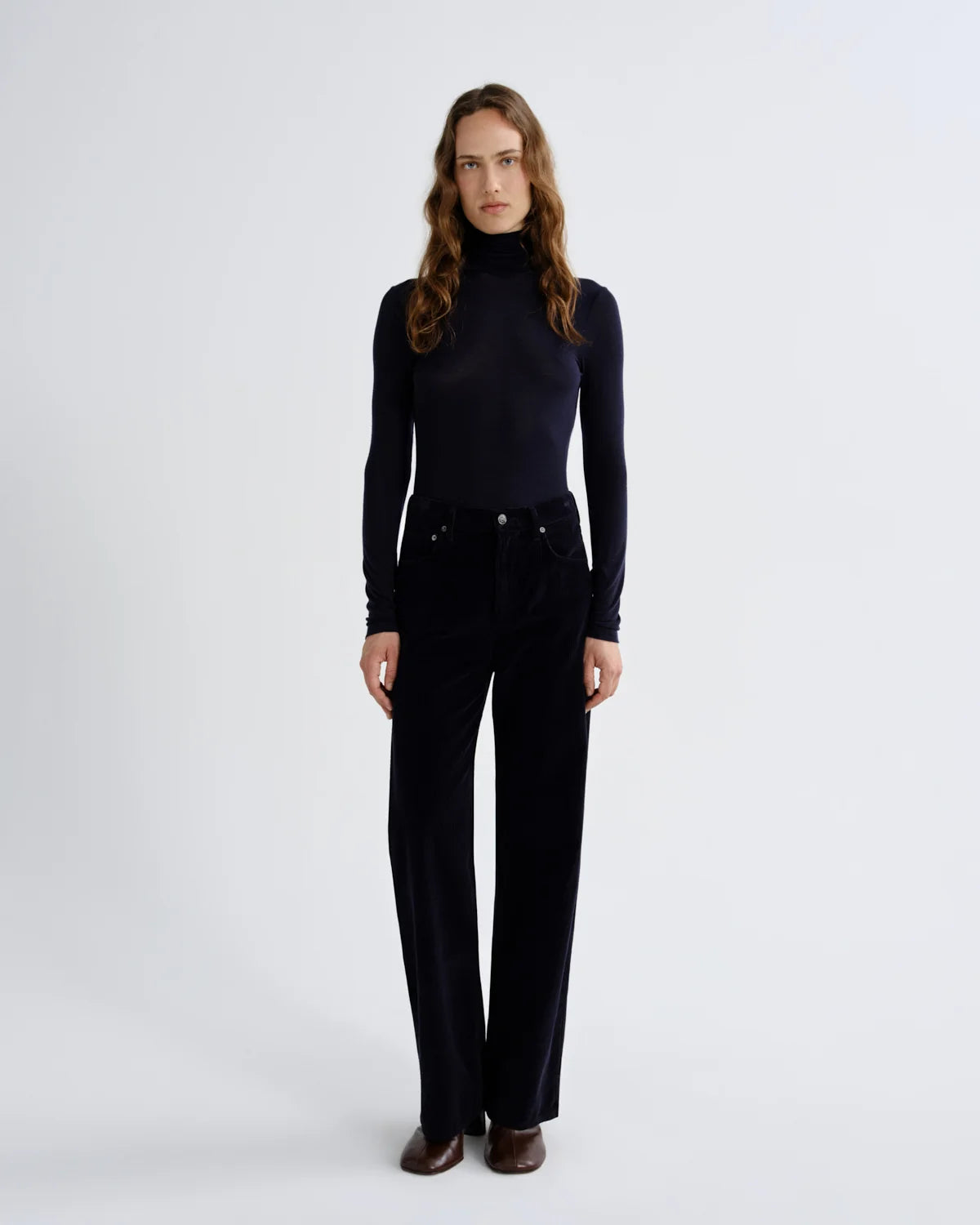 AGOLDE Pascale navy blue lightweight ribbed long sleeve turtleneck top.