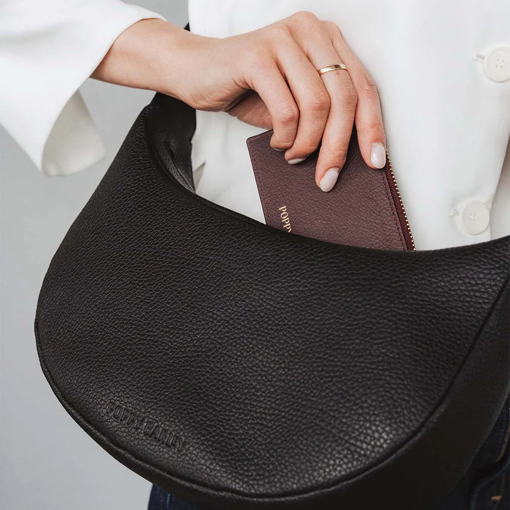 The Arc Crossbody Bag - Black