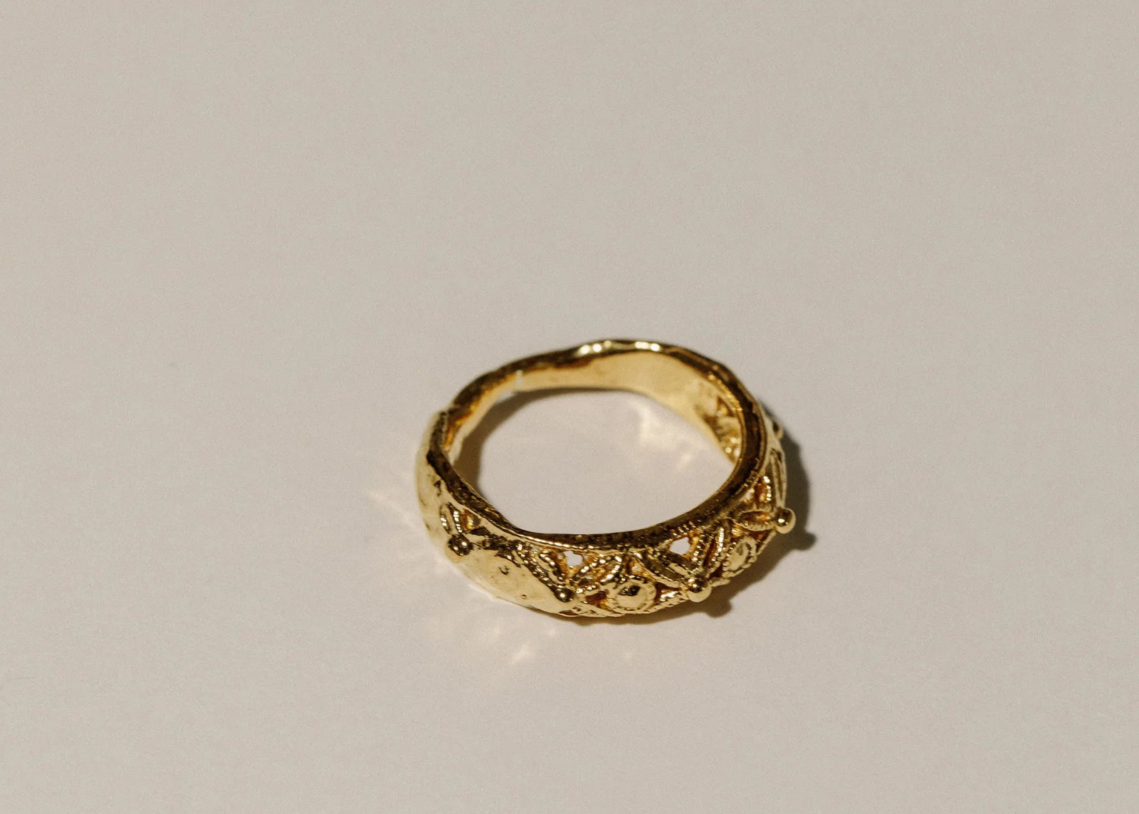 Memory Trove Ring - Gold