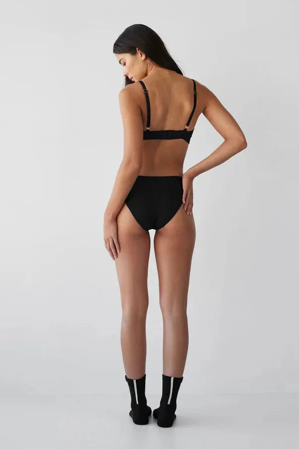 Organic Daily Brief - Noir