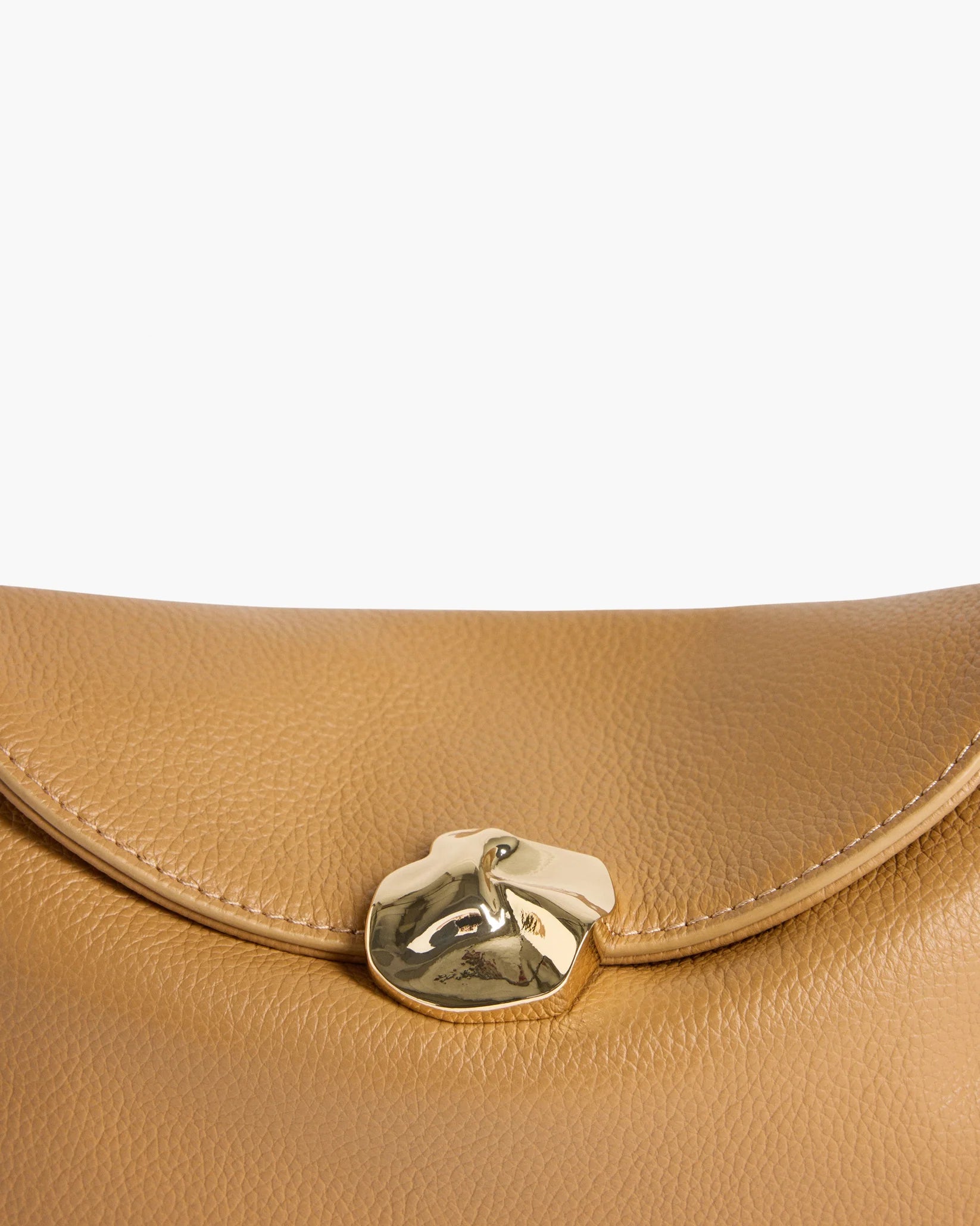 Hanna Clutch Grained Leather Cognac