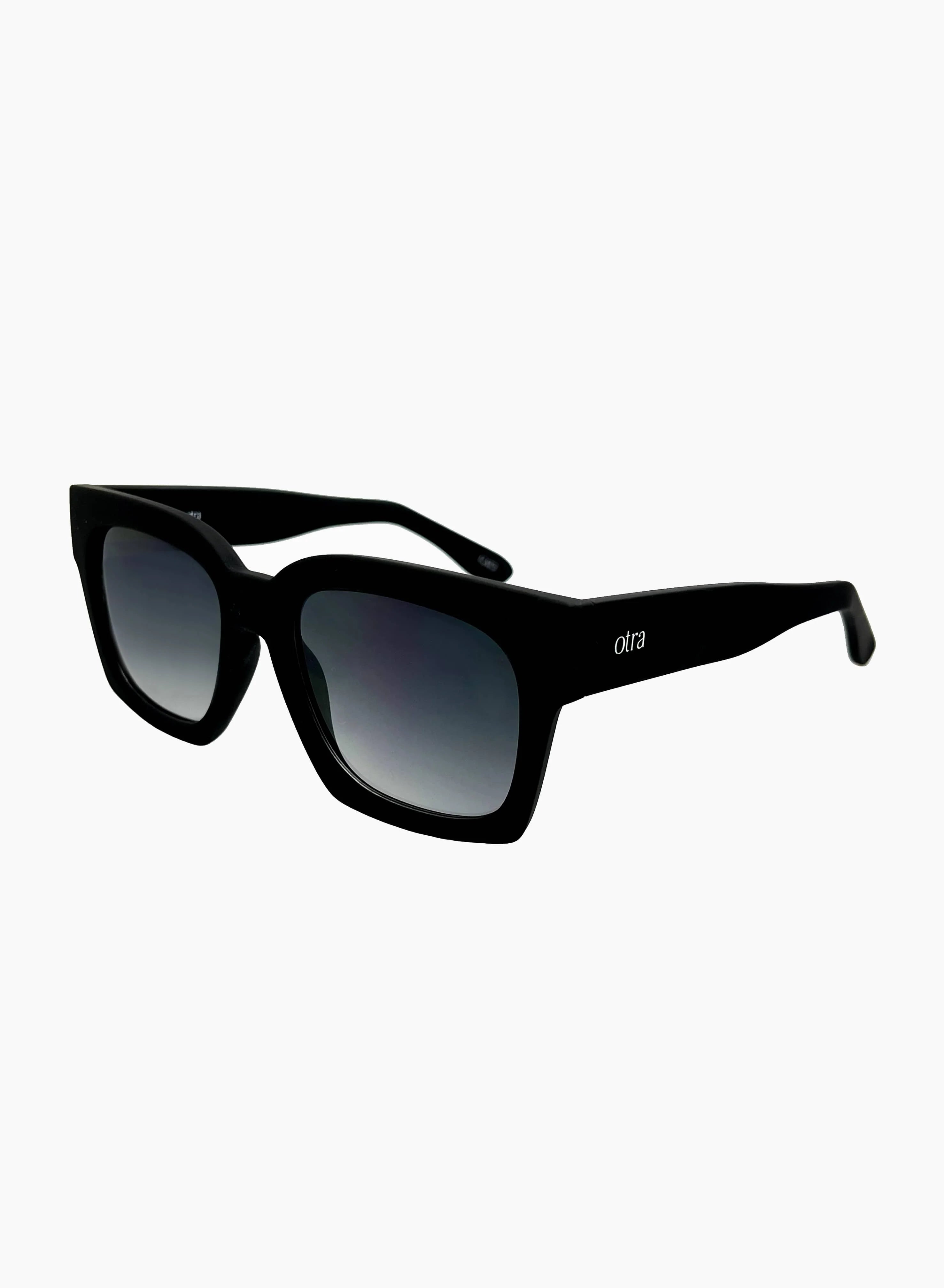 Alba - Black/Smoke Fade