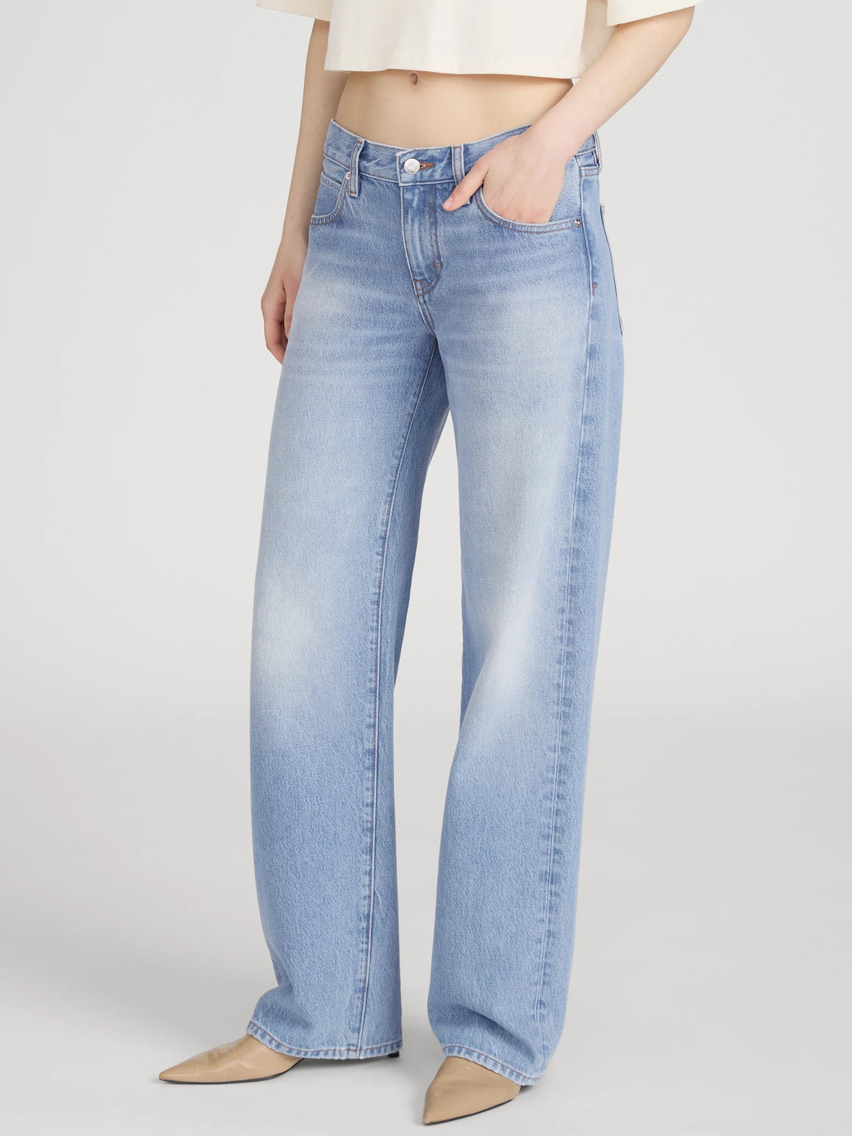 FRAME The Saturday relaxed low-rise straight-leg jeans in static wash denim.