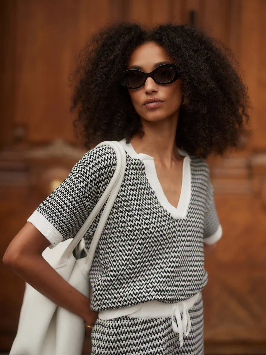 Dora 2.0 Knit Top - Snow White/ Black