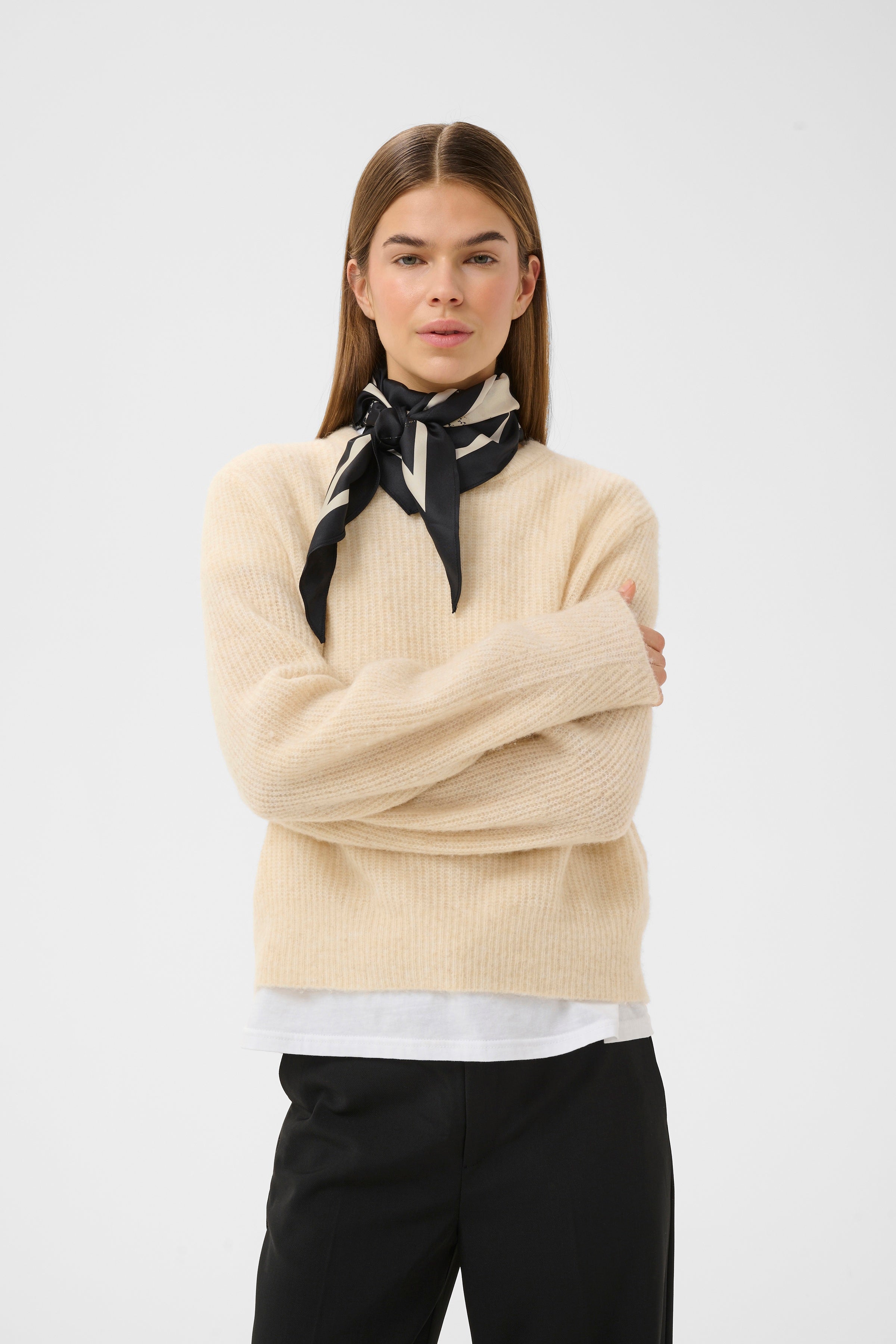 Rafi Scarf - Black Wall Paint