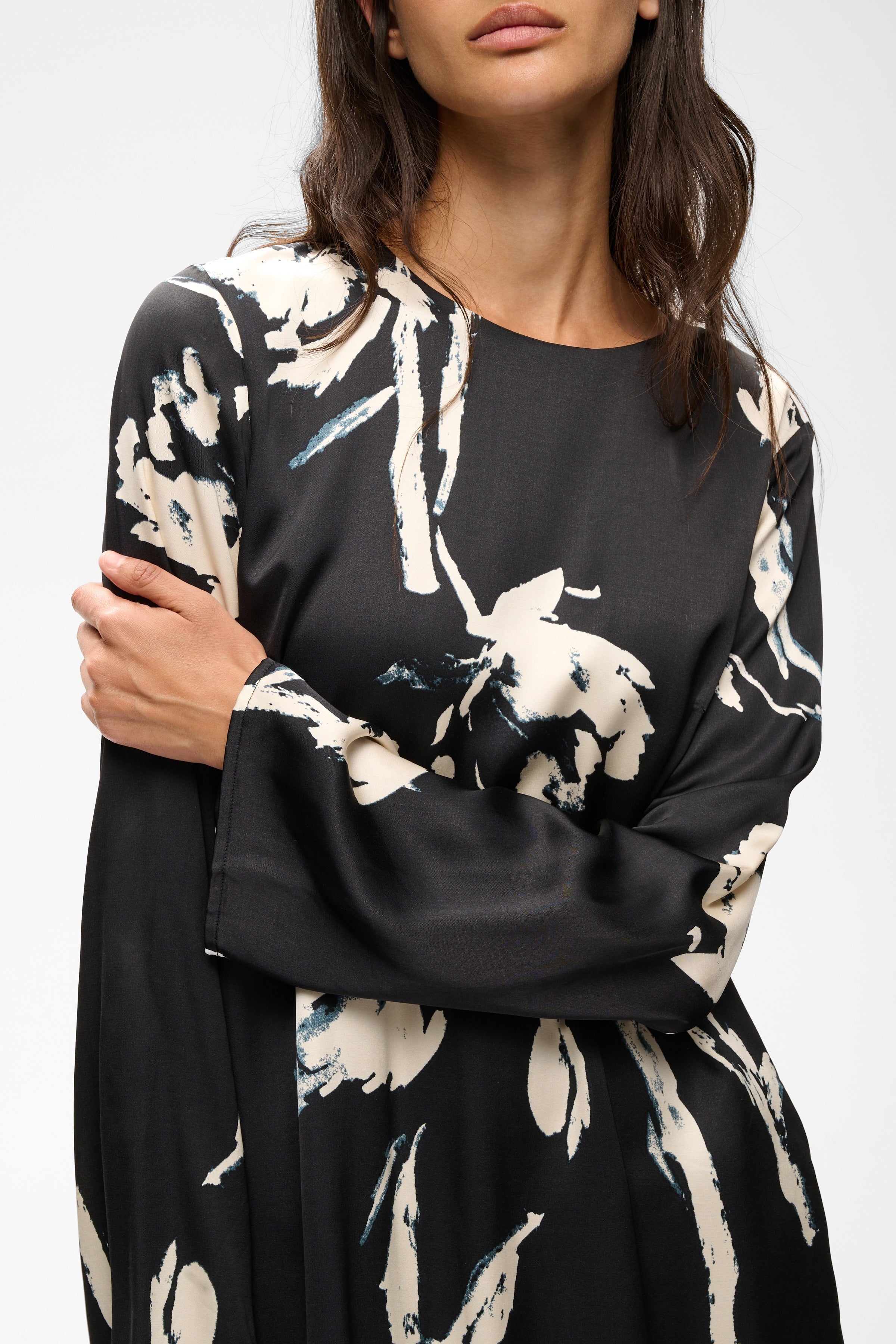 Meadow Short Dress - Black Paint