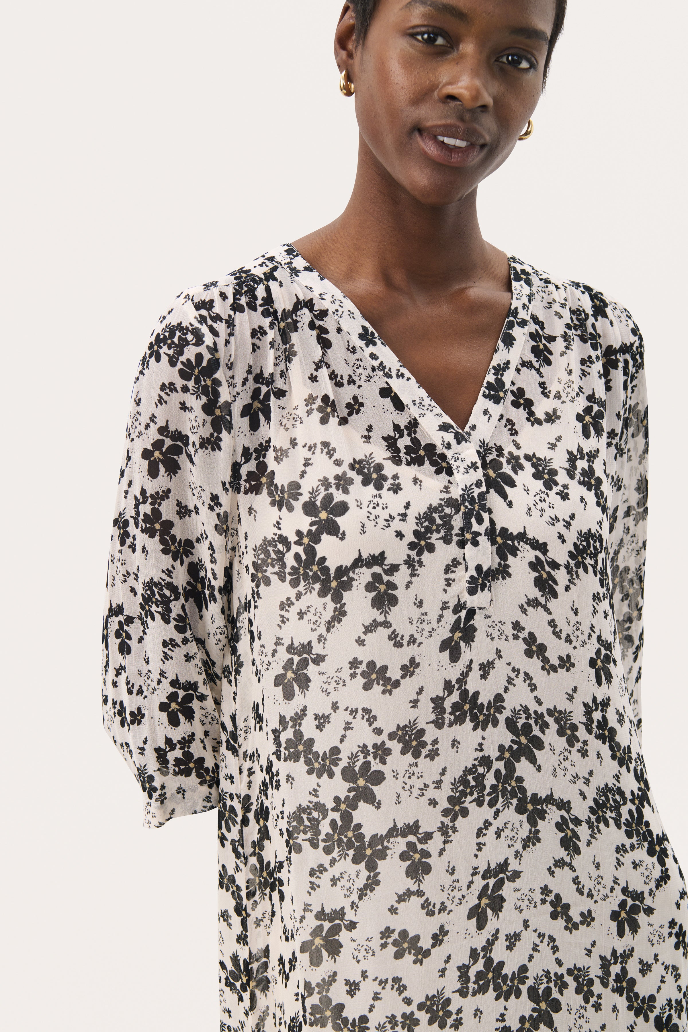 Berit Long dress - Black Flower