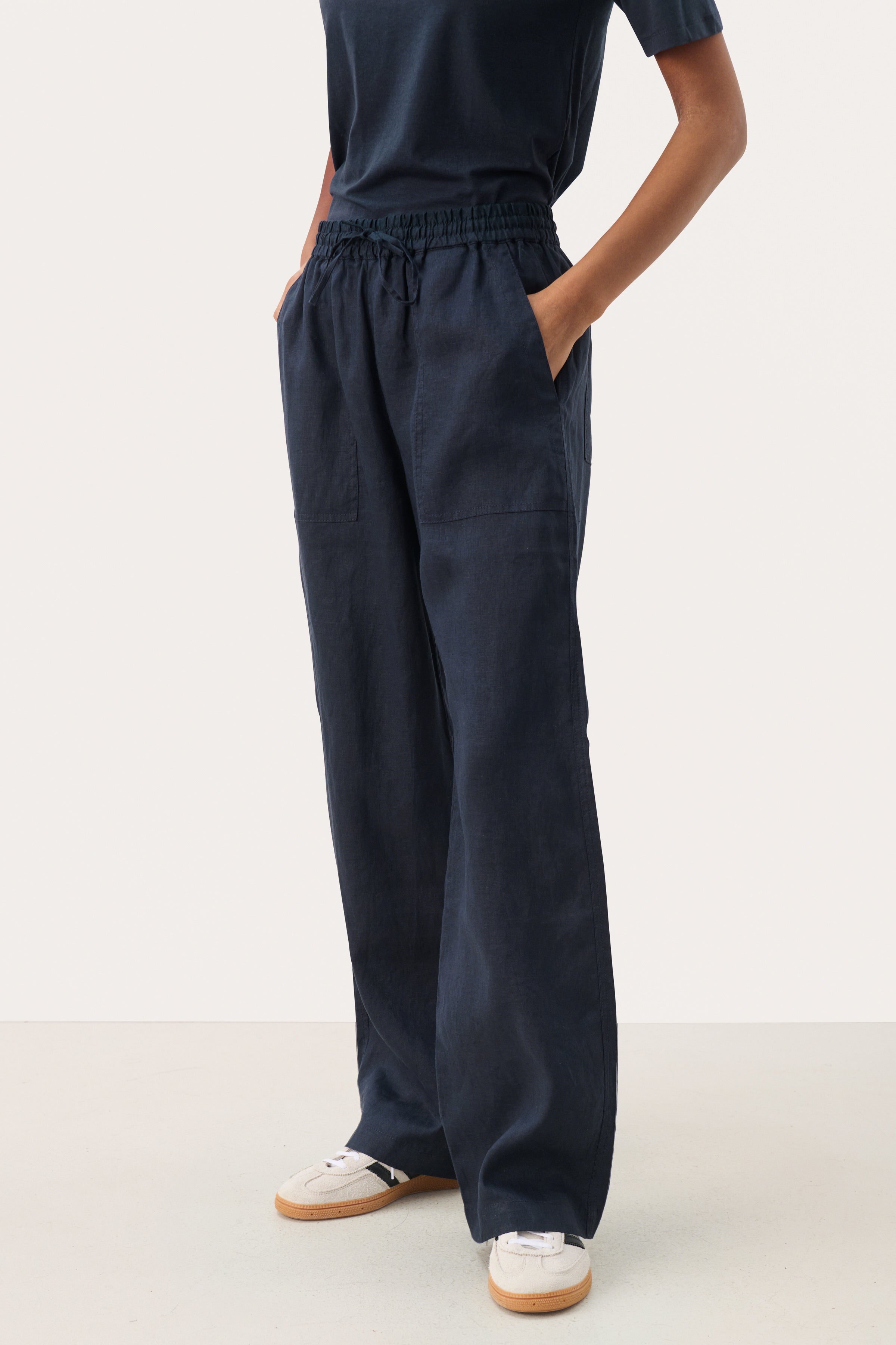 Eniola Pant - Navy