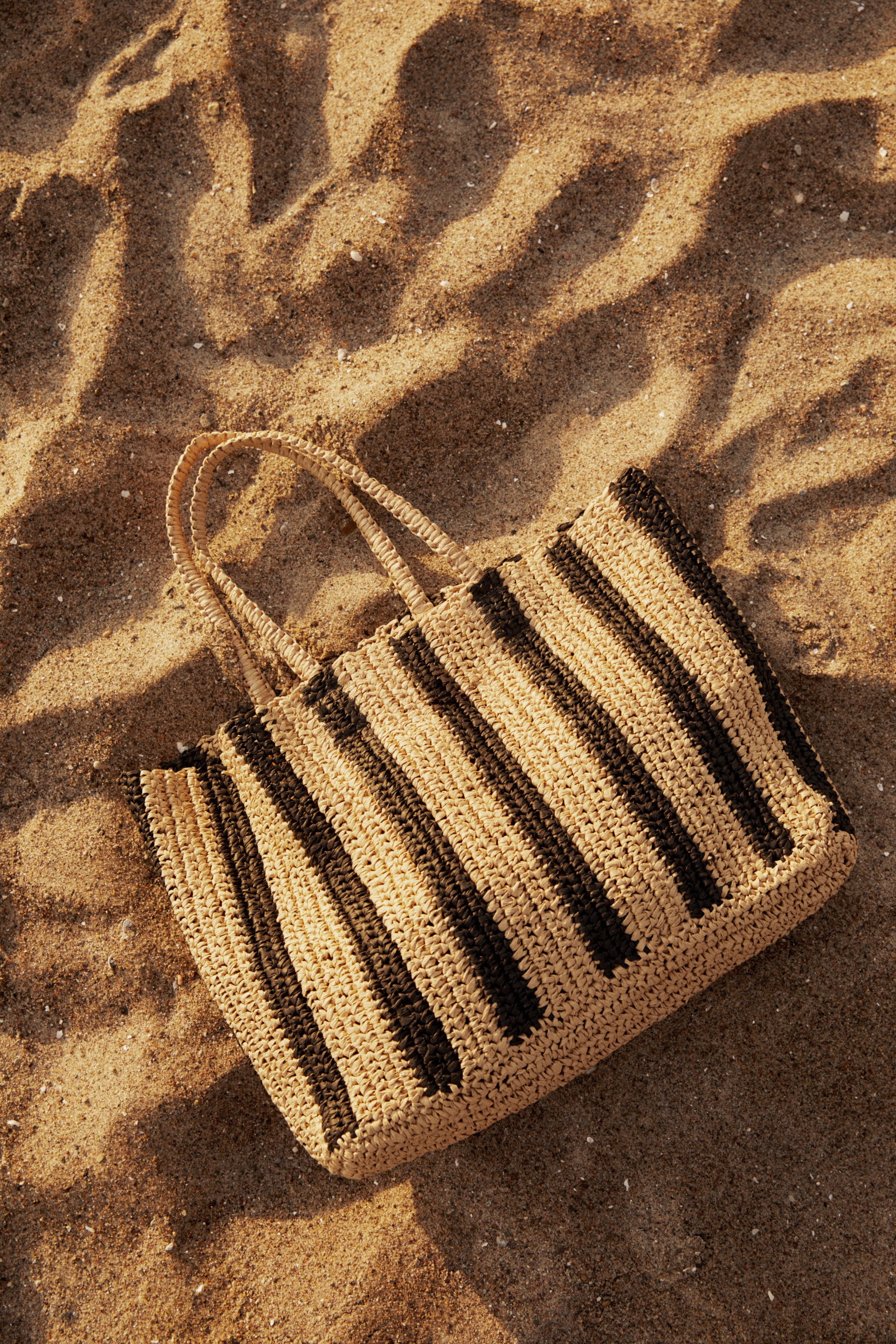 100% paper tote bag striped