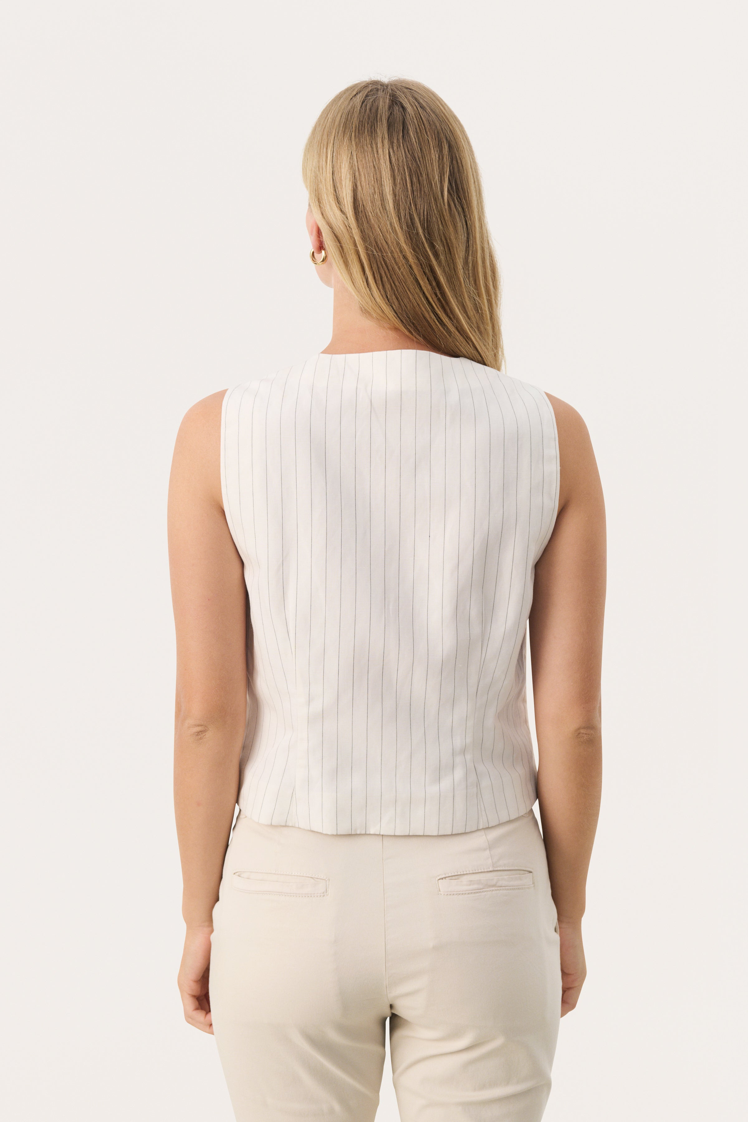 Nadhia - Whitecap Gray Stripe