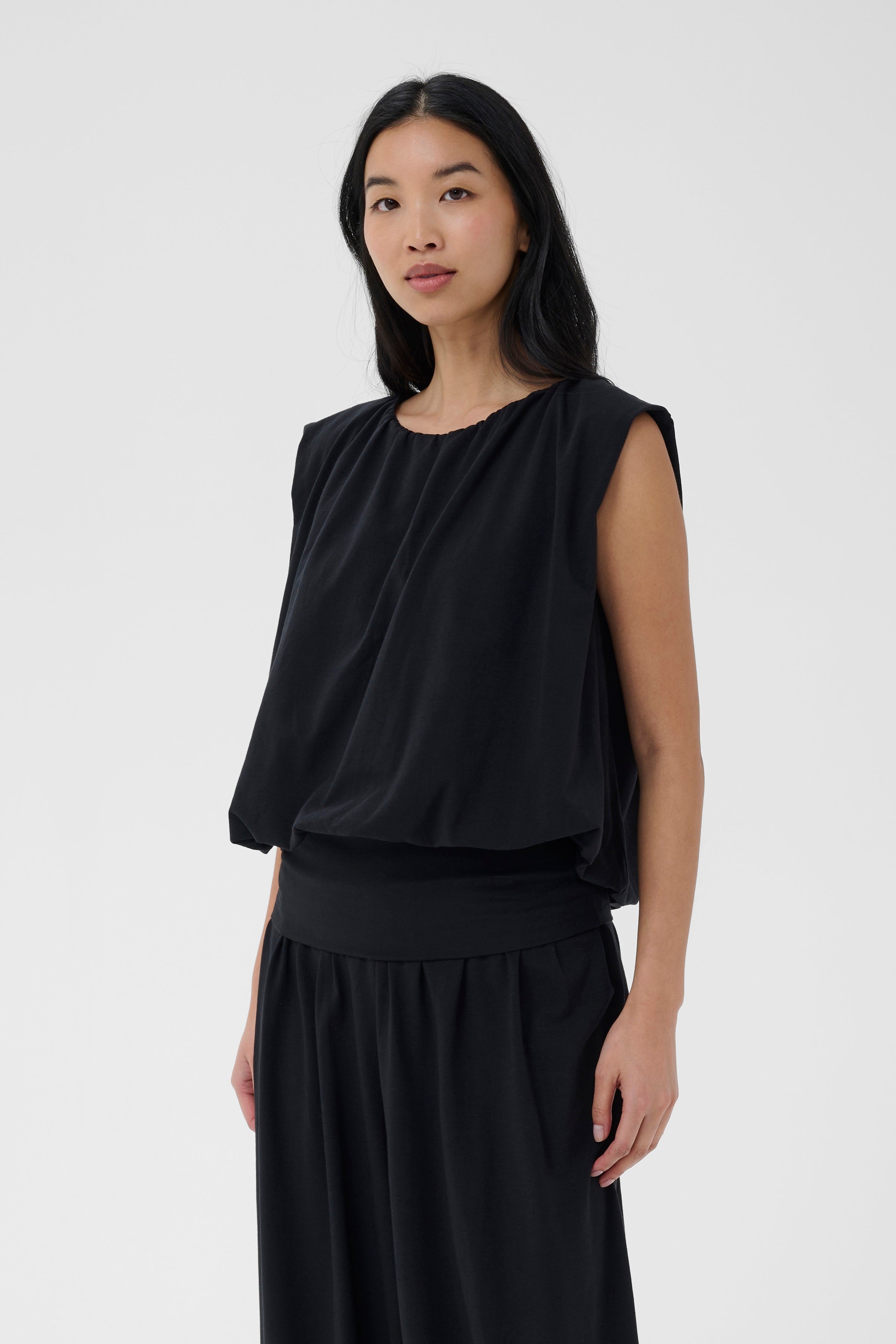 Part Two BerthinePW Shoulder Pad Top - Black Organic Cotton