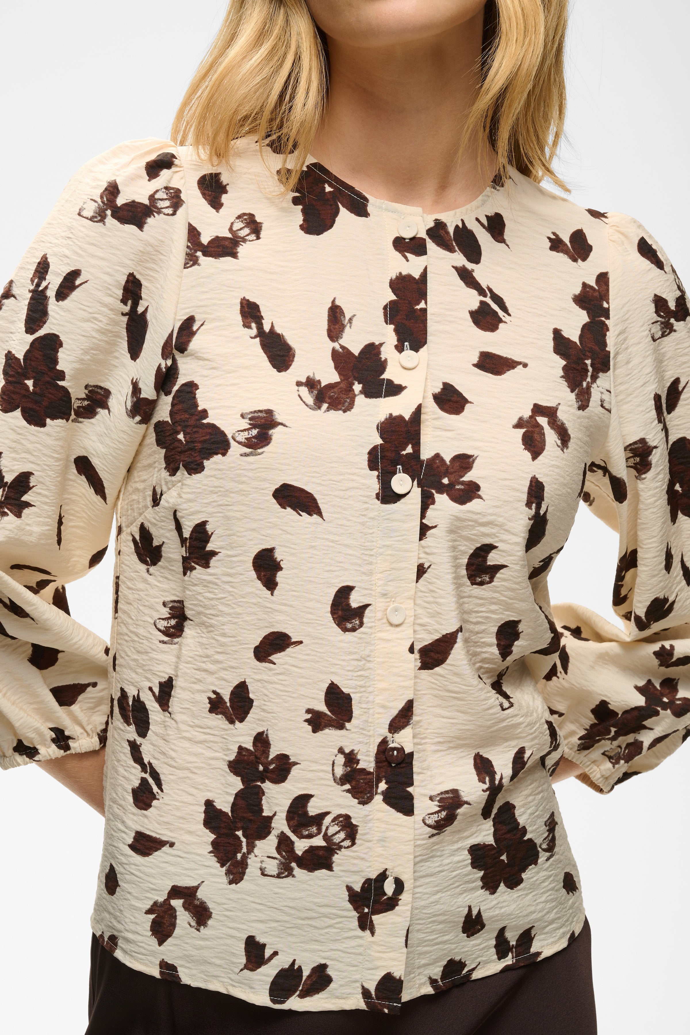 Channie Shirt - Oatmeal Feather Flower Print