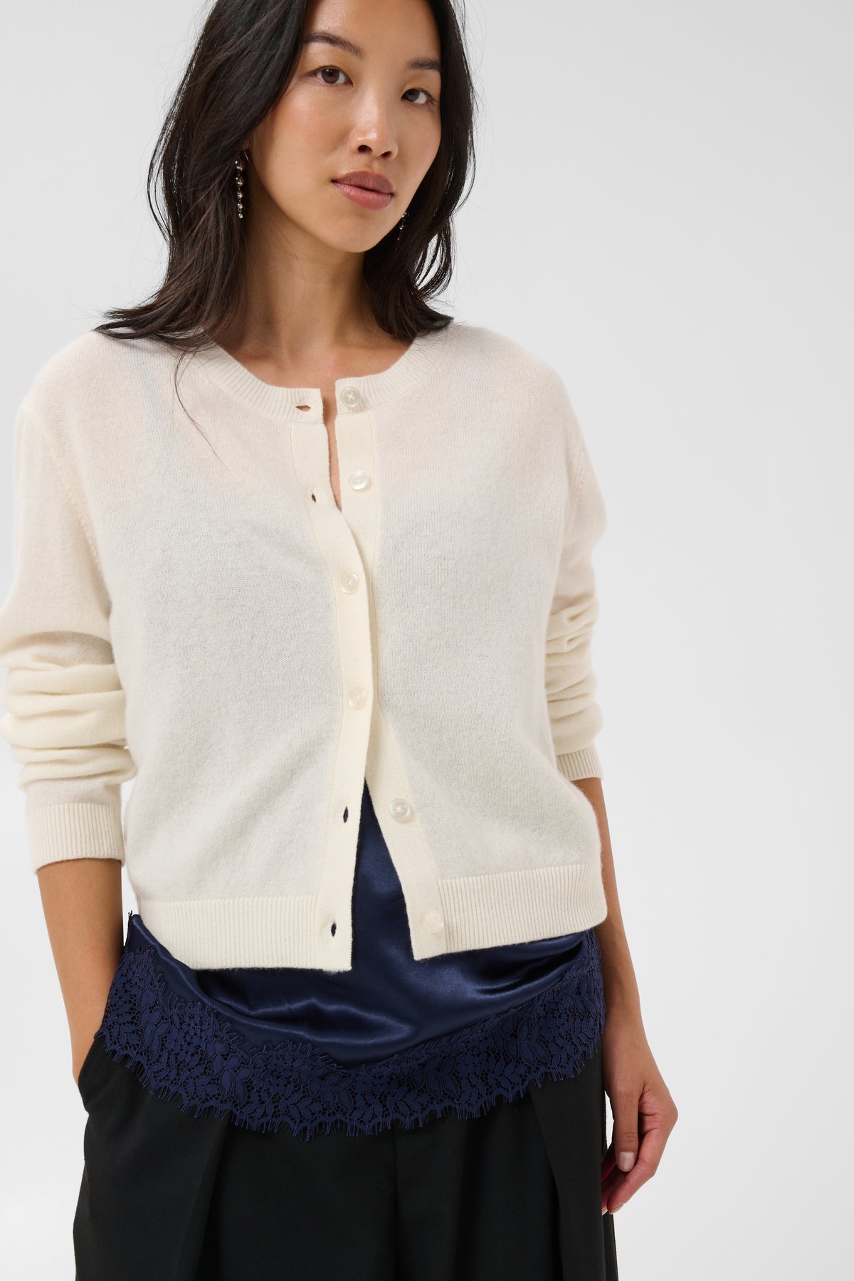 cashmere carimi cardigan in white