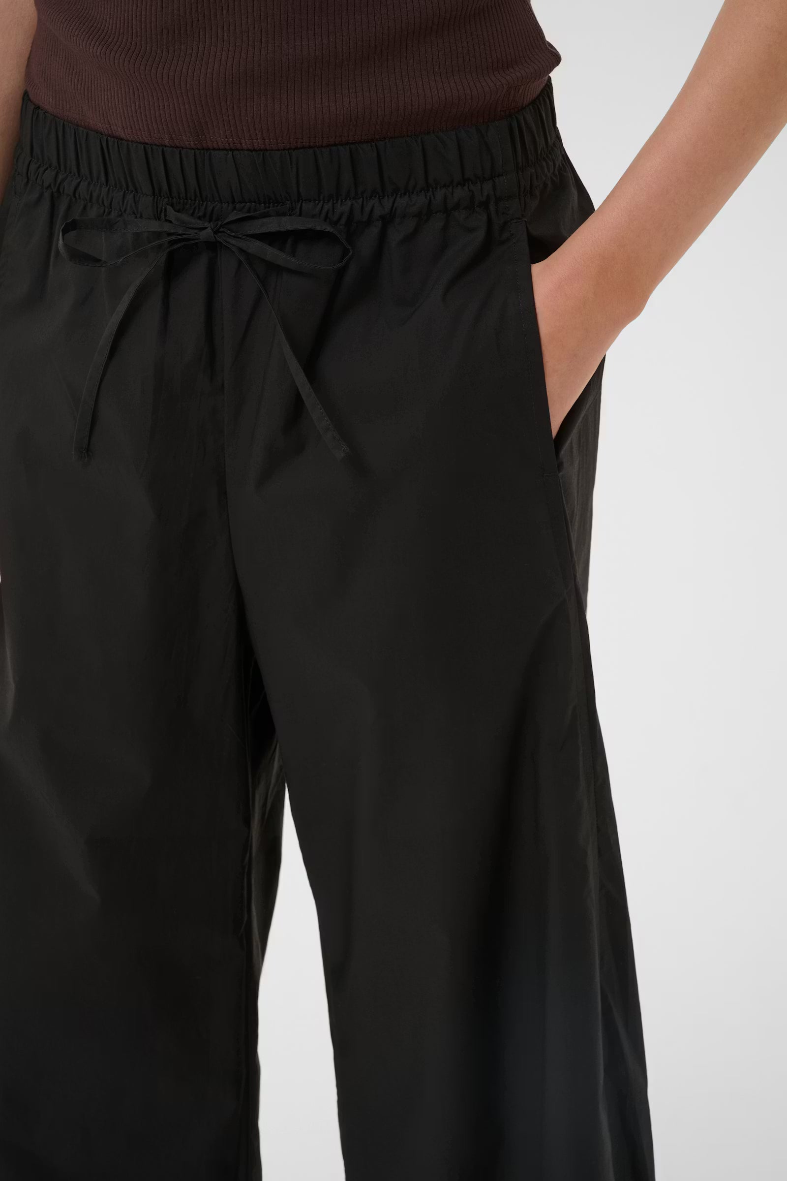 Raven Poplin Trousers - Black