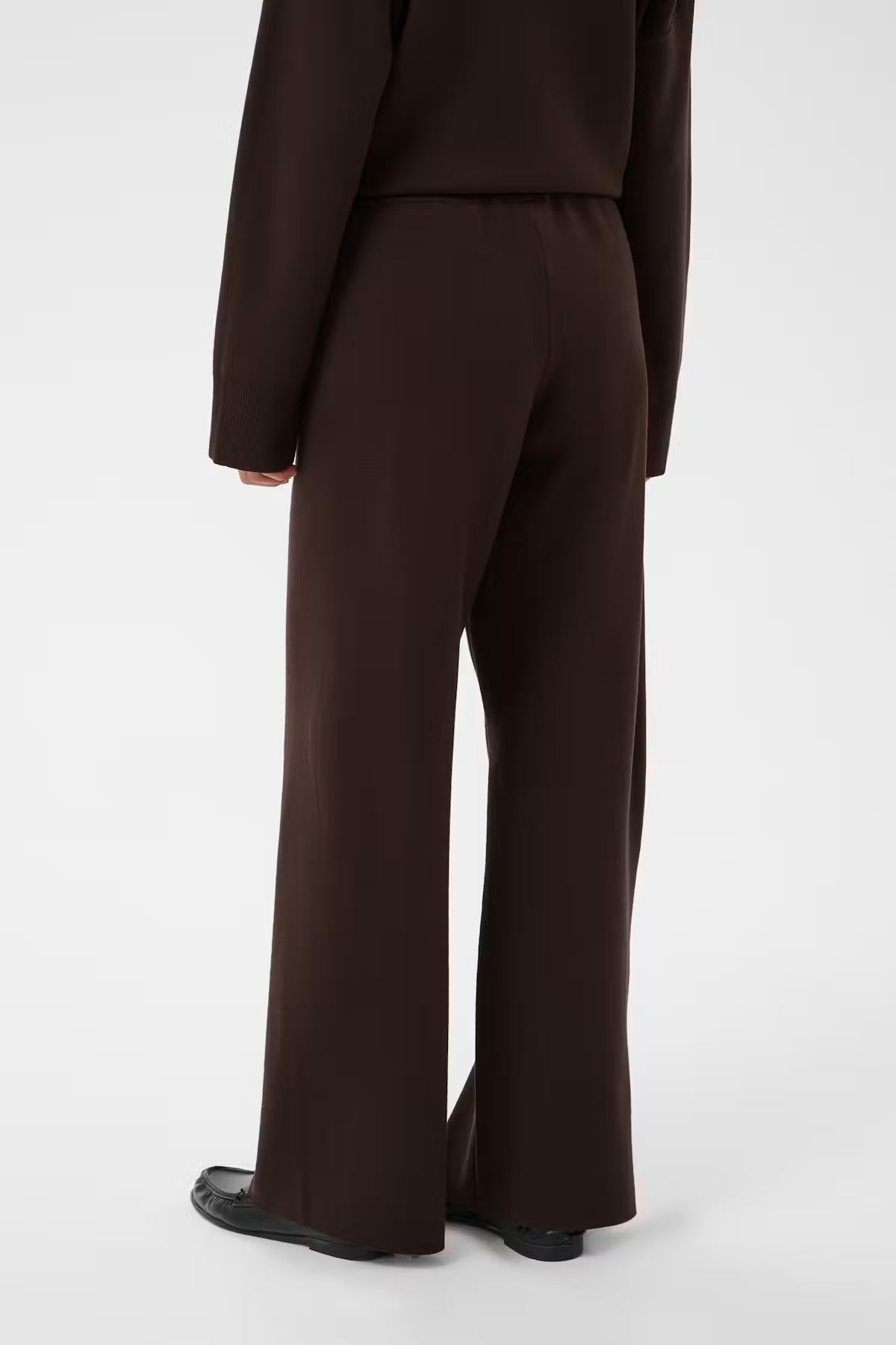 Katrie Pant - Mole