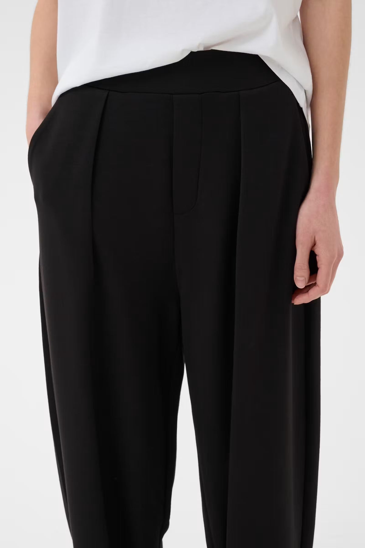 Pannie Barrel Trouser - Black