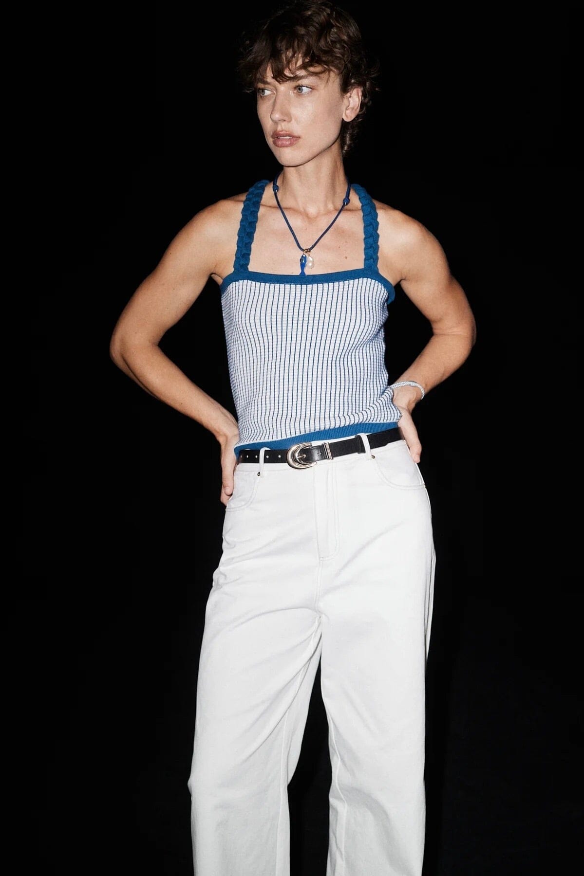 Sancia Vincent belt in black leather — buckle detail