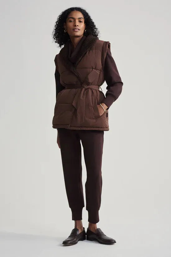Lanville Reversible Gilet - Chestnut / Coffee Bean