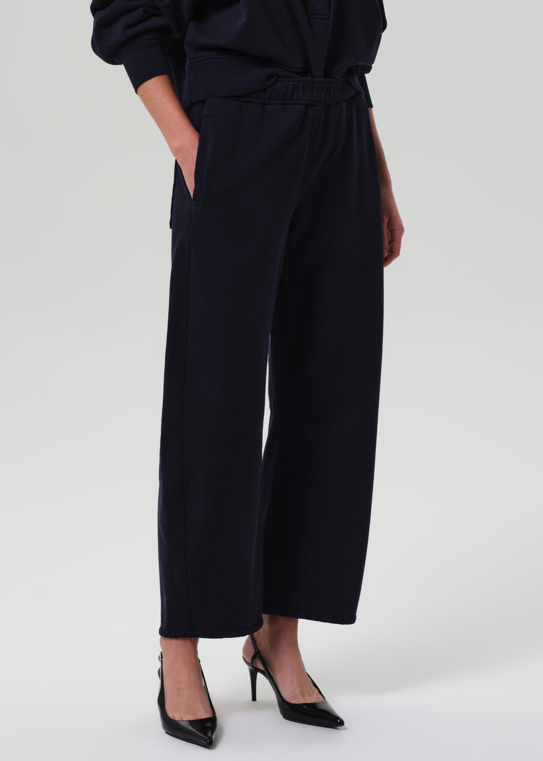 Miro Sweatpant - Navy
