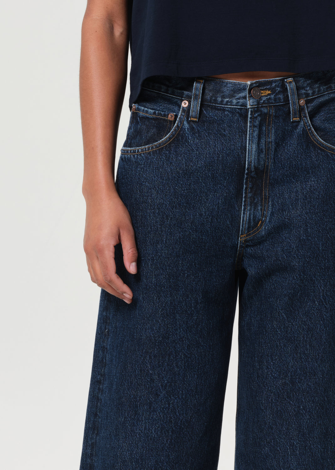 Low Curve Jean Crop - Pendulum