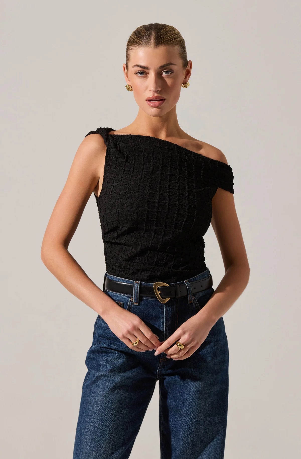 Lindy Textured Off Shoulder Top - Black