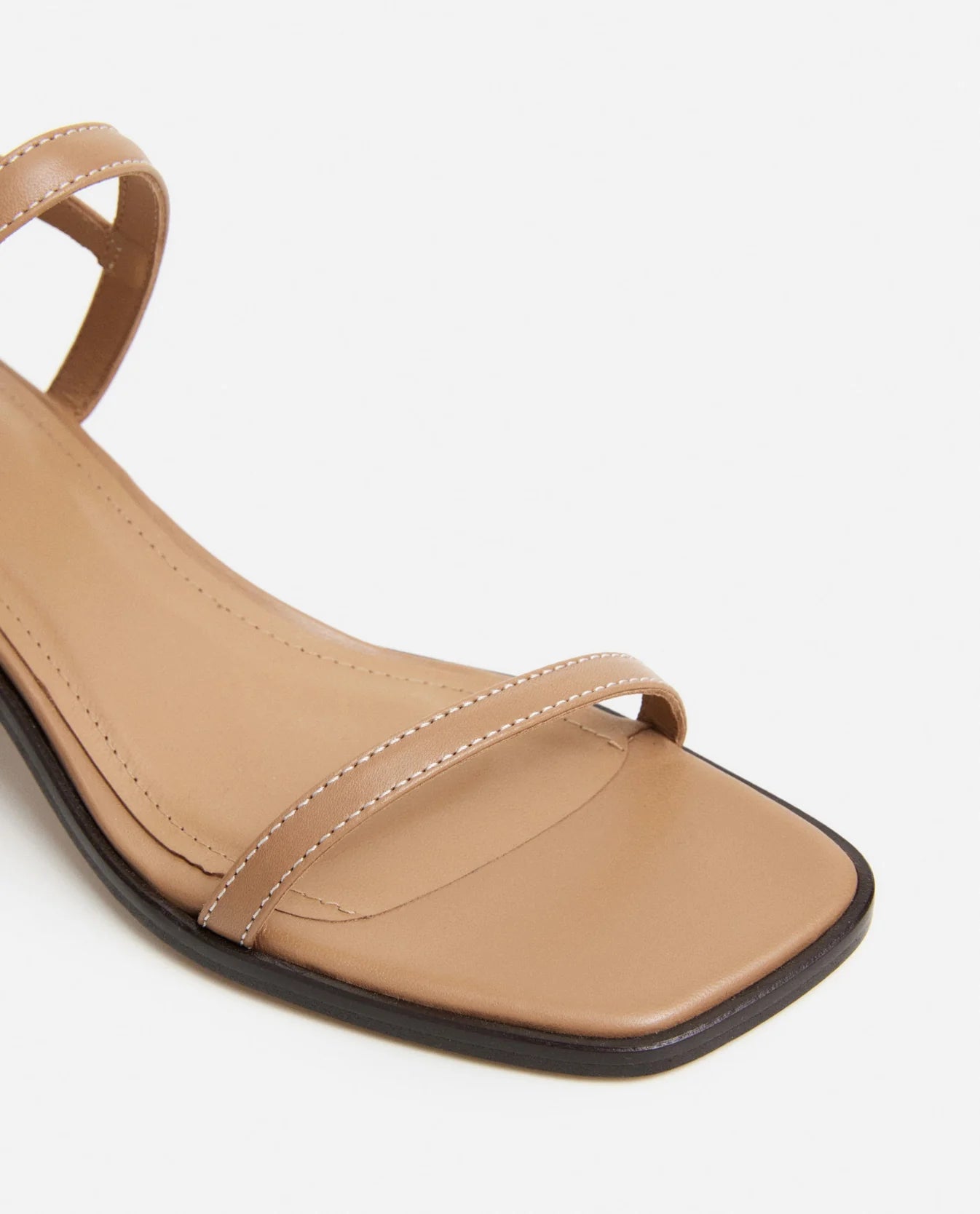 Flattered Juno leather mid-heel shoes in Cognac