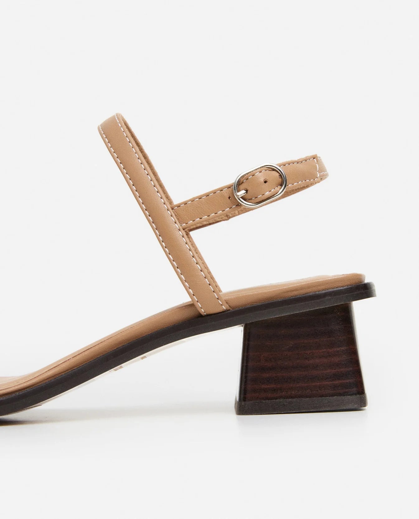 Flattered Juno leather mid-heel shoes in Cognac