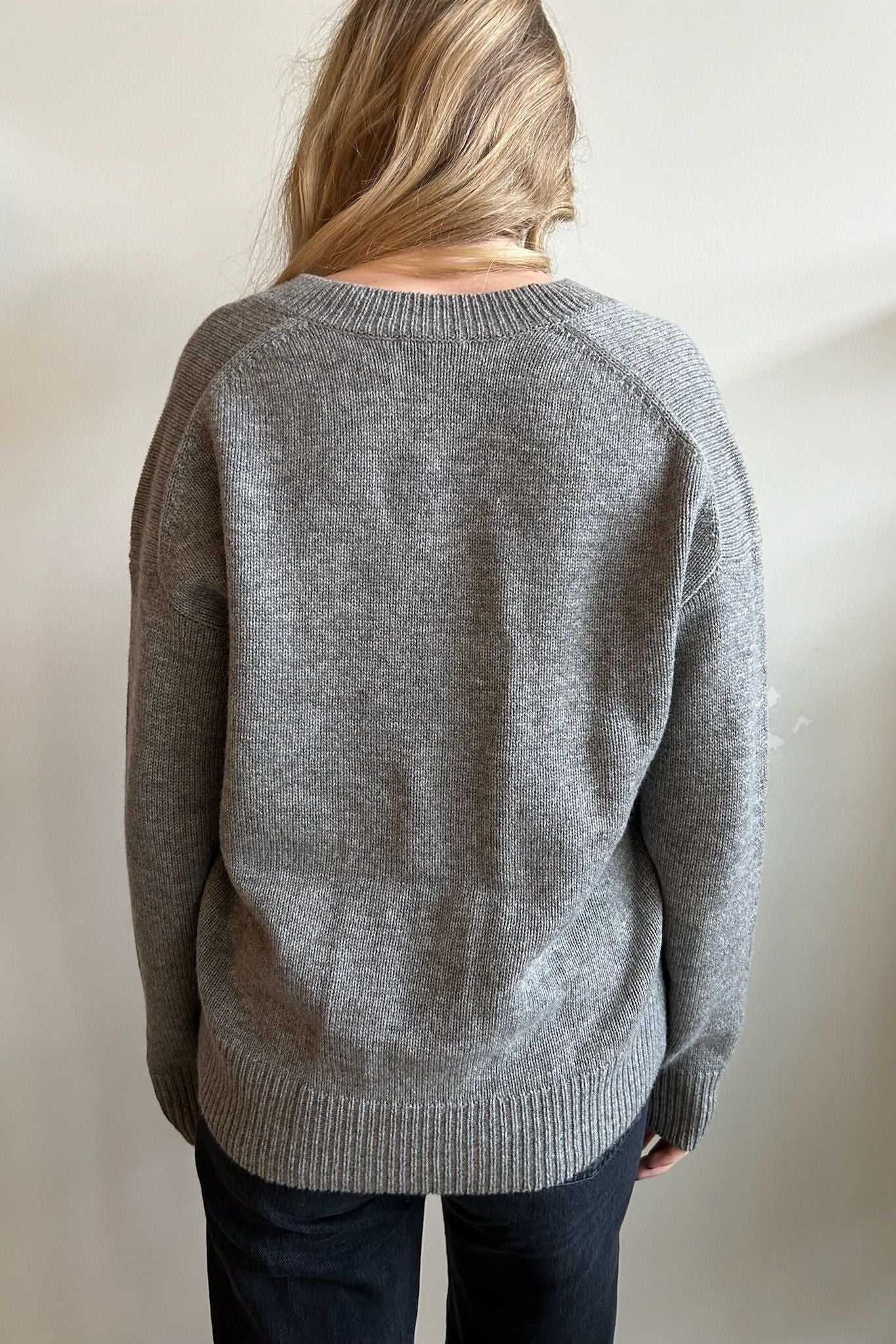 Wool Relaxed V-neck Sweater - Heather Grey