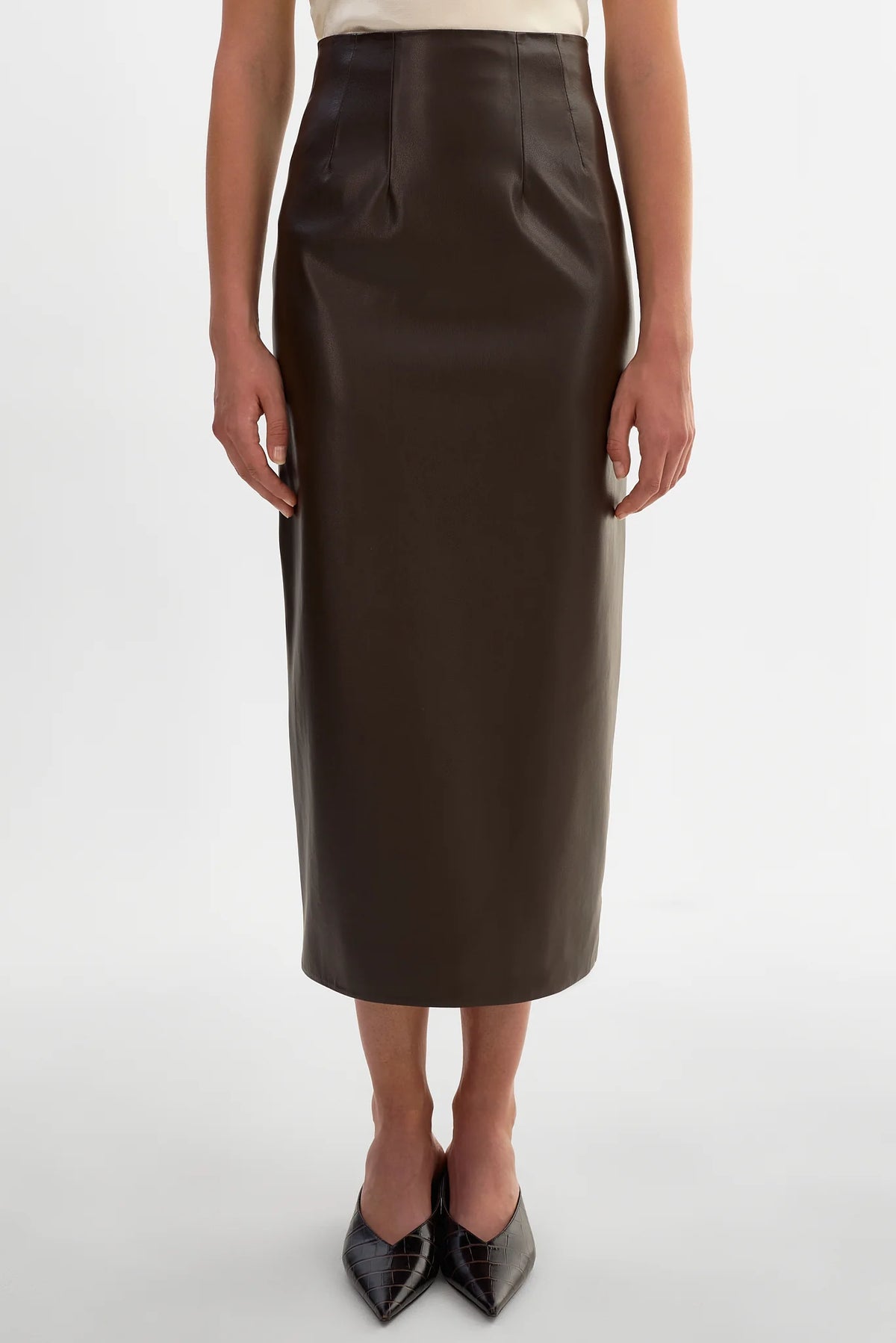 LAMARQUE Maylor high-waisted black faux leather midi skirt with front slit.