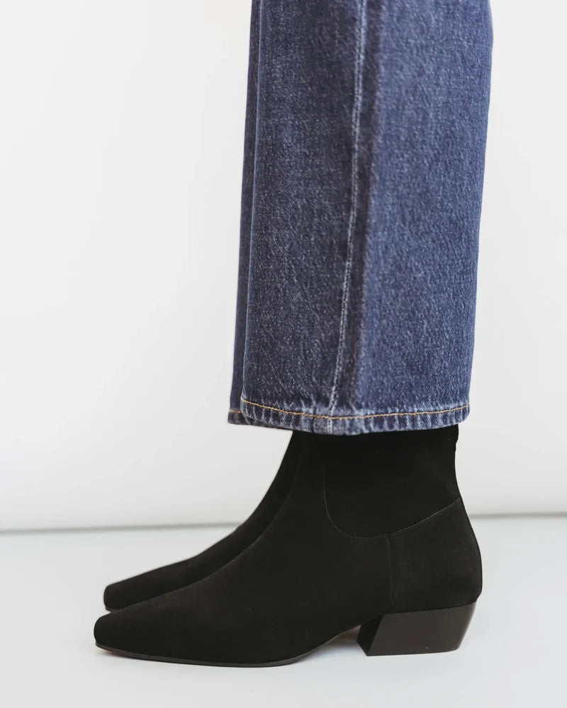 The Beau Boot - Black