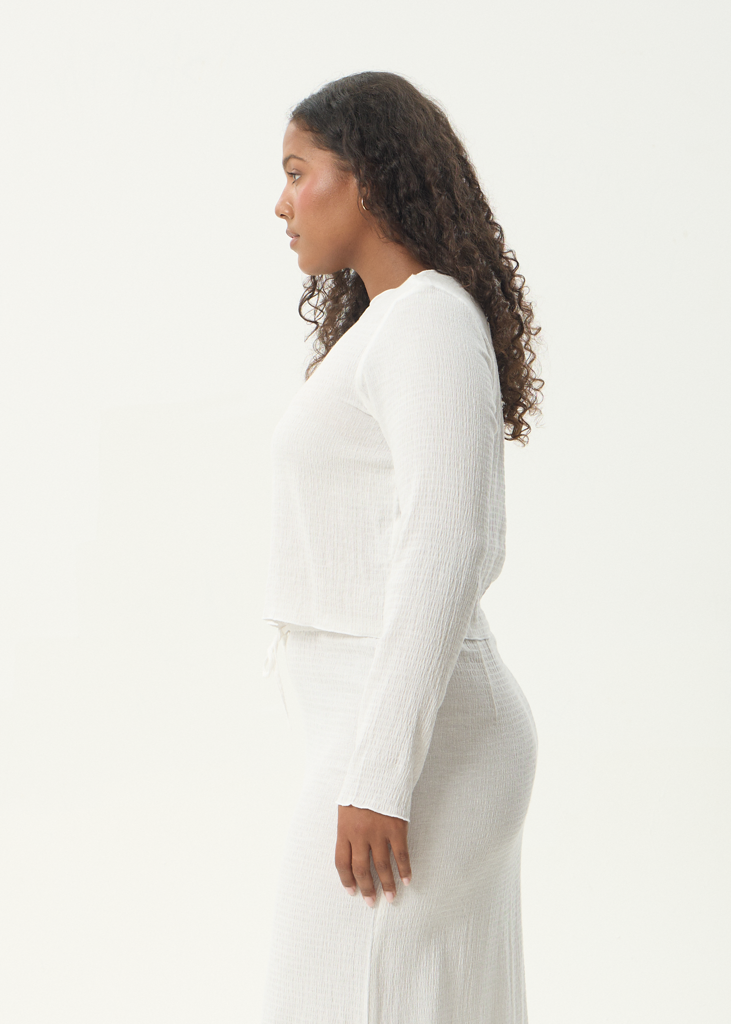 Focus - Hemp Seersucker Long Sleeve Top - Off White, back view