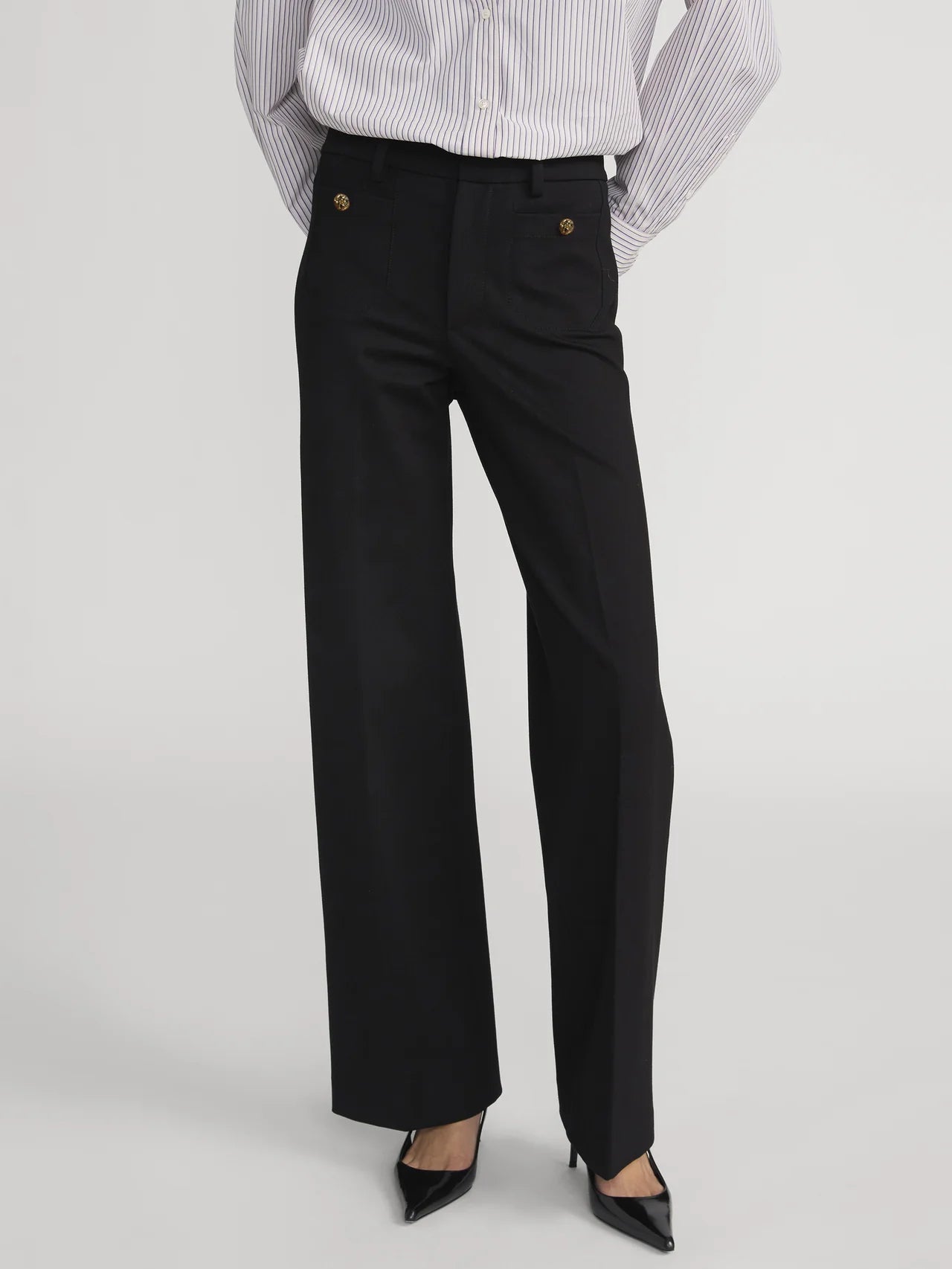FRAME structured wide-leg black trousers in Italian stretch ponte featuring front patch pockets with gold buttons.